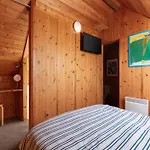 Capsule Rooms, Free Private Parking * Whitby