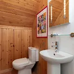 Capsule Rooms, Free Private Parking