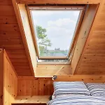 Capsule Rooms, Free Private Parking *